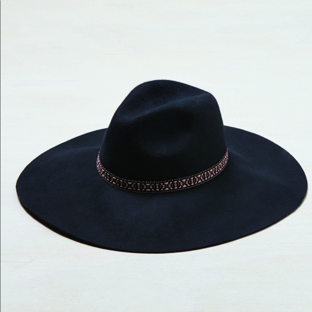 American Eagle Coachella Floppy Hat NWT